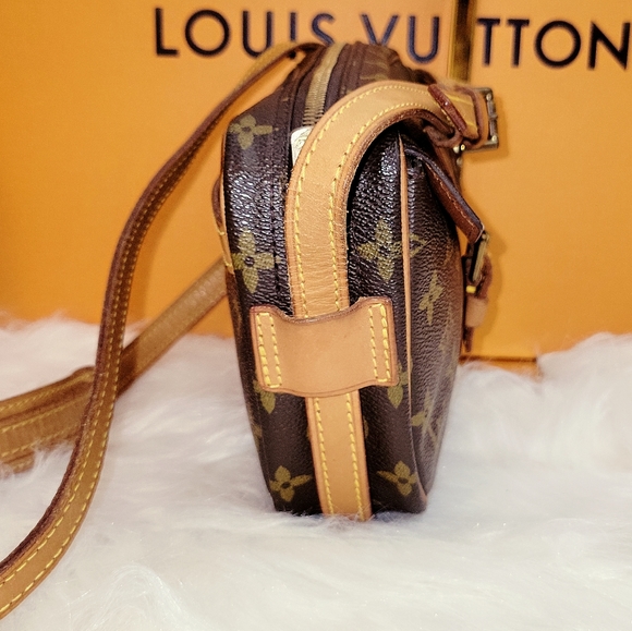 💯% Authentic Louis Vuitton Crossbody bag Jeune Fille PM - Picture 4 of 15